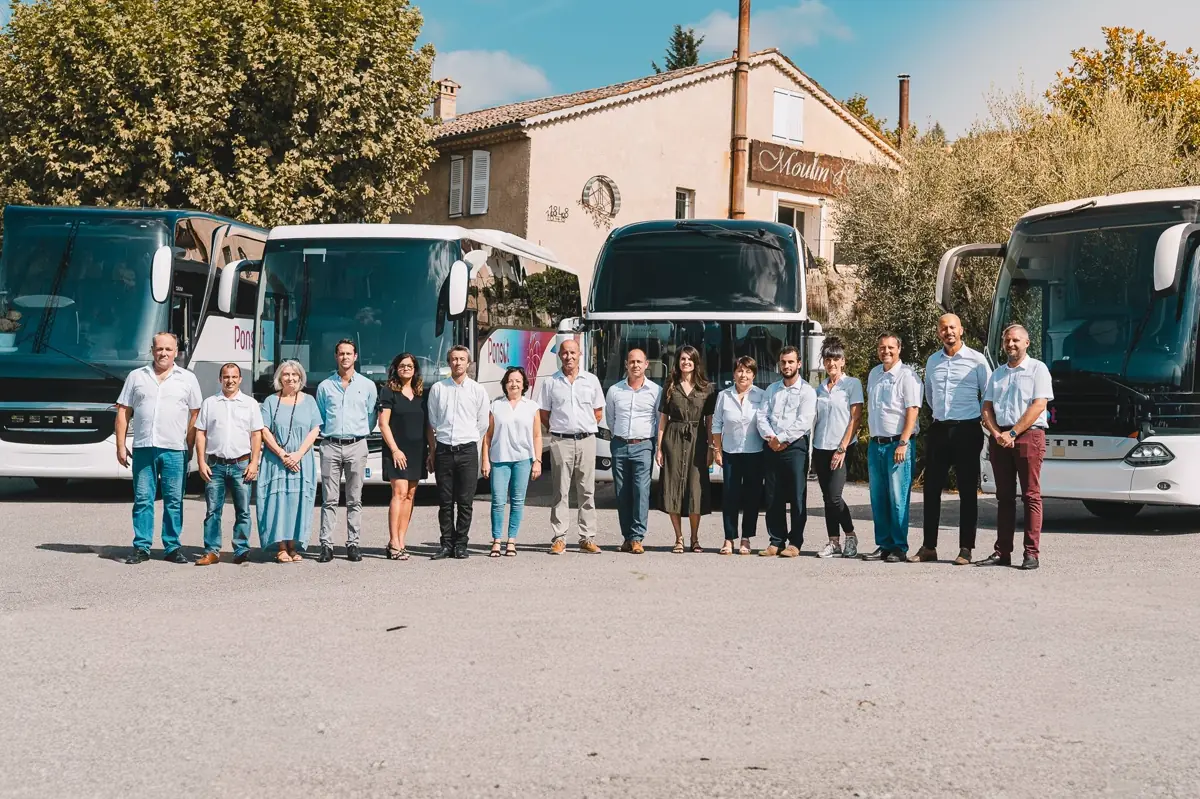 L'équipe Autocars Ponsot